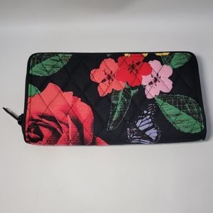 Vera Bradley zippered wallet